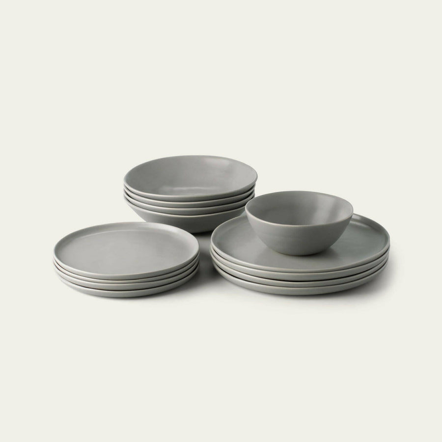 Elegant dinnerware set showcasing refined craftsmanship for sophisticated dining experiences.