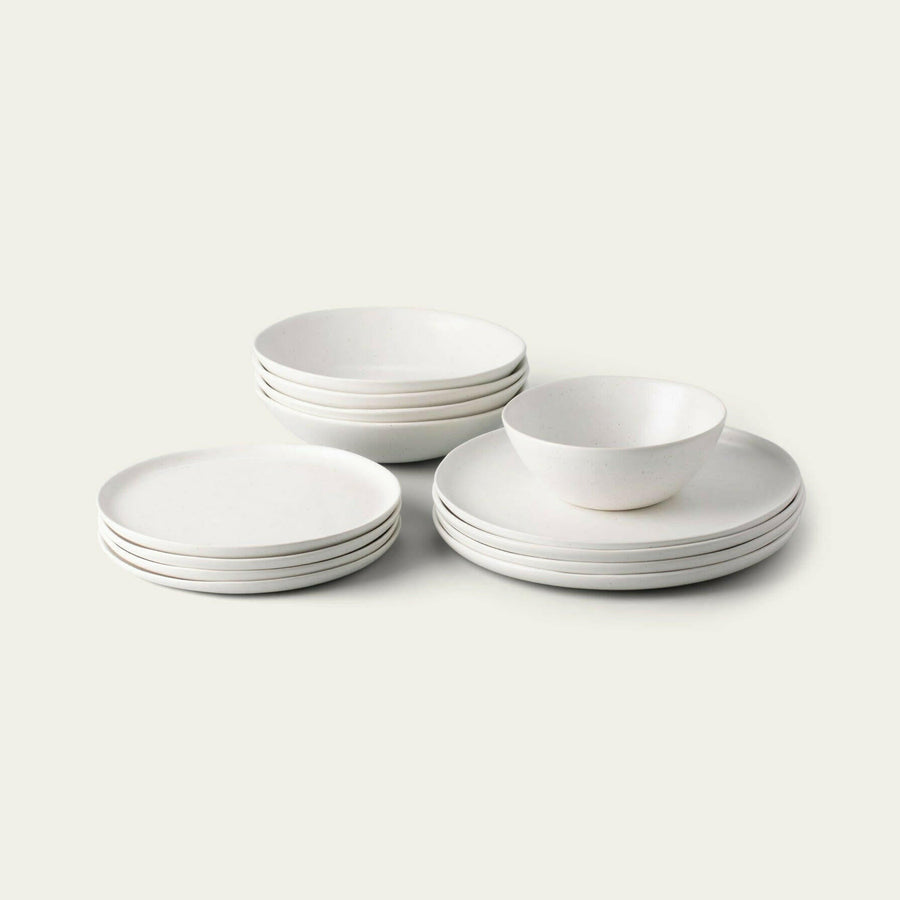 Elegant dinnerware set showcasing refined craftsmanship for sophisticated dining experiences.