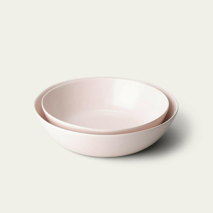 Durable serving bowls designed for long-lasting use and elegant food presentation
