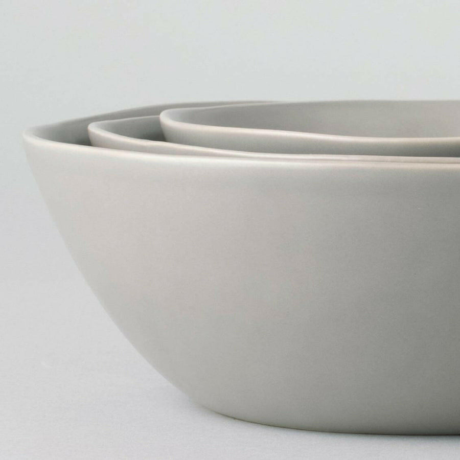 Elegant serving bowls showcasing fine craftsmanship and sophistication for stylish dining occasions.