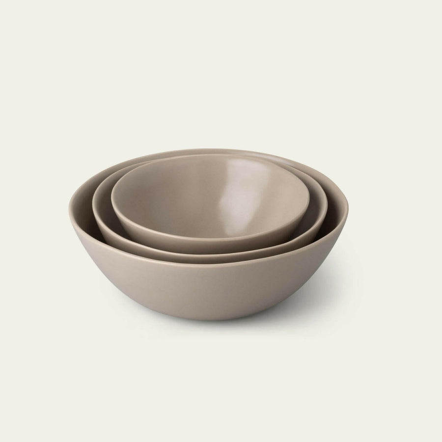 Elegant serving bowls showcasing fine craftsmanship and sophistication for stylish dining occasions.