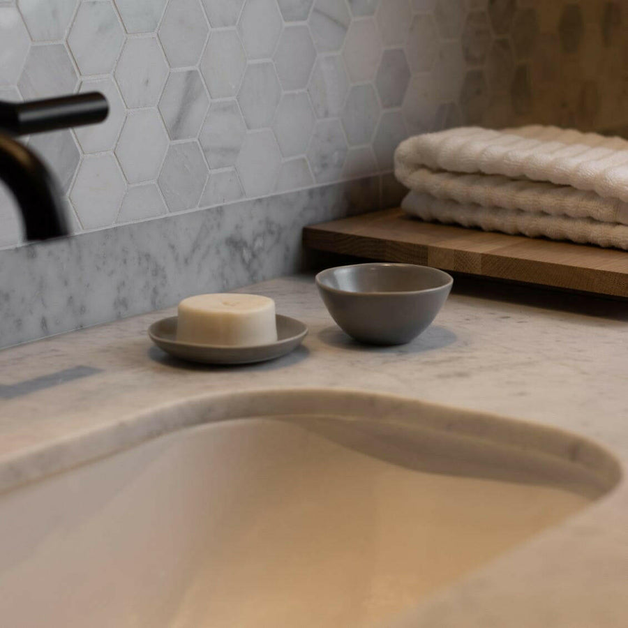 Elegant serving platter showcasing exquisite design, perfect for formal dining and stylish presentation.