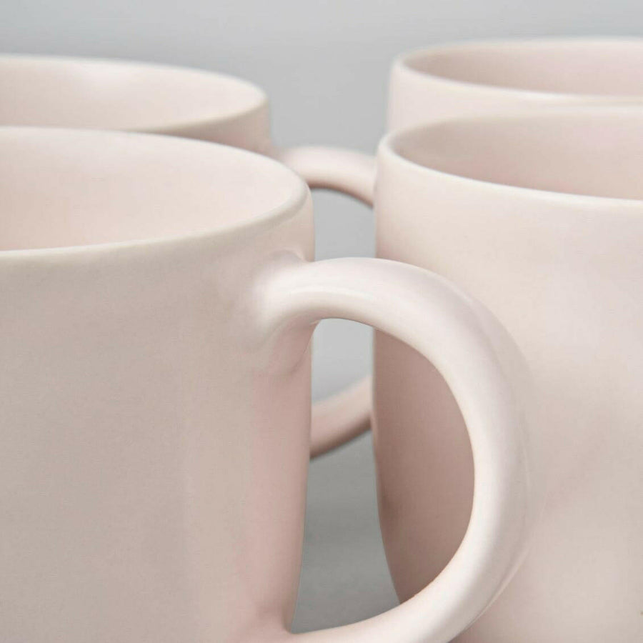 Premium mugs featuring a stylish design perfect for elegant dining and office use, enhancing your beverage experience.