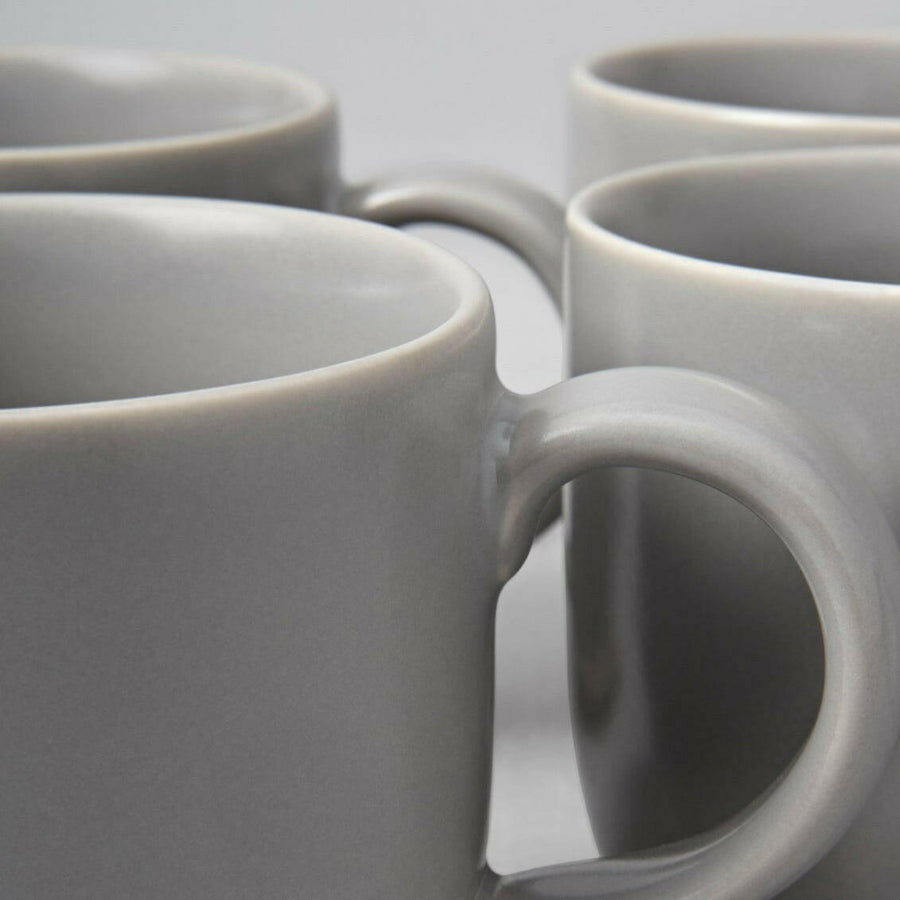 Premium mugs featuring a stylish design perfect for elegant dining and office use, enhancing your beverage experience.